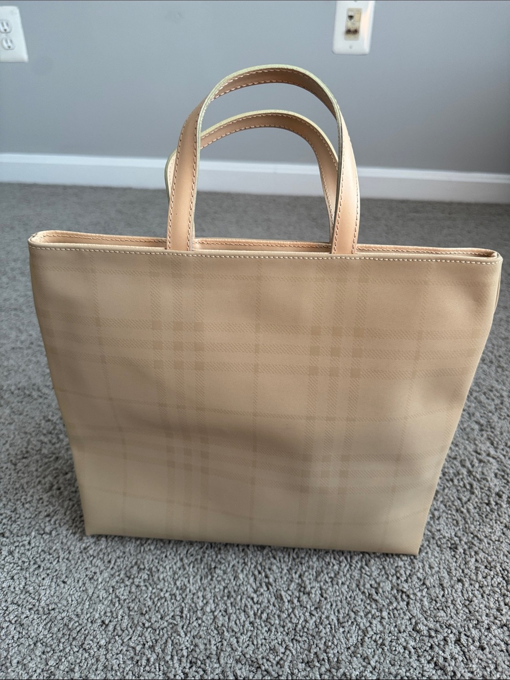 Vintage Burberry London Classic Beige Tote Bag - Neutral Everyday Carry